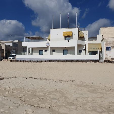 לינה וארוחת בוקר טורה לפילו Salento Sottovento Luxury Beb מראה חיצוני תמונה