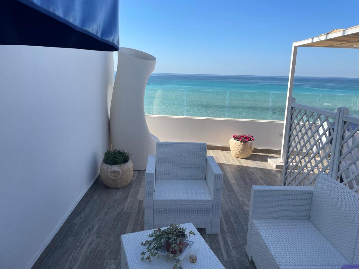 לינה וארוחת בוקר טורה לפילו Salento Sottovento Luxury Beb מראה חיצוני תמונה